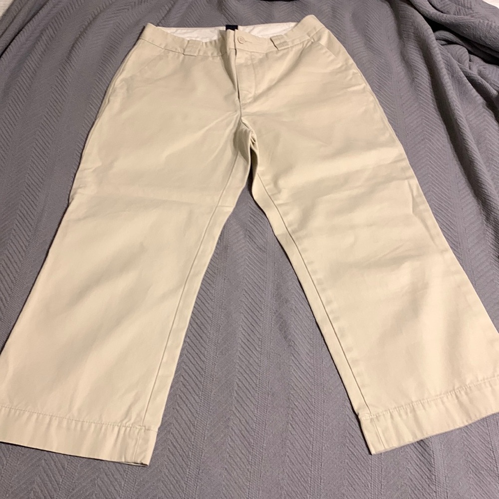 Gap Khaki Classic Fit Capris